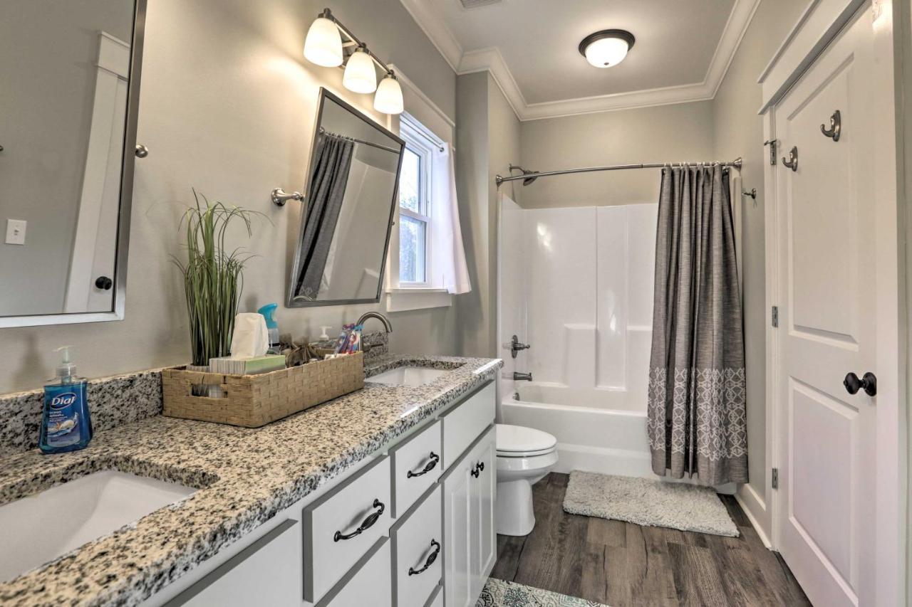 White Oak Creek Home With Views, Deck And Pool Access! Юфаула Екстериор снимка